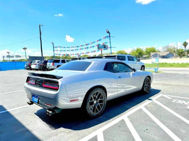 $22990 : 2016 Challenger R/T Scat Pack image 5