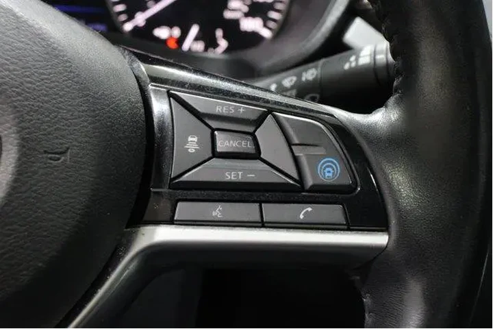 $18974 : Nissan Altima 2019 2.0 Plati image 10