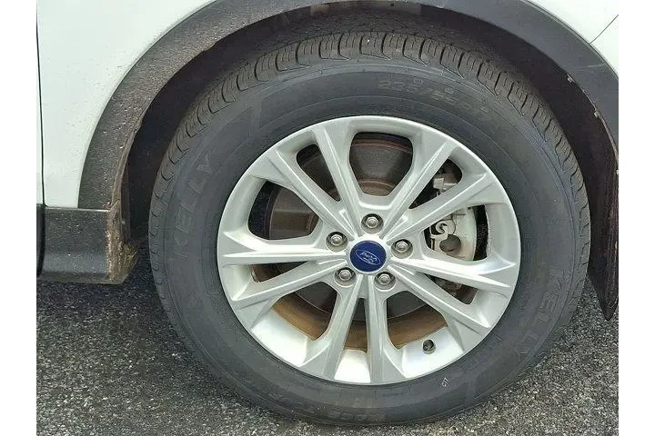 $12028 : Ford Escape 2017 AWD SE 4dr image 9