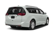 $13888 : Chrysler Pacifica 2017 Touri thumbnail