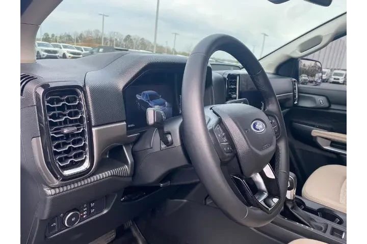 $37999 : Ford Ranger 2025 4x4 XLT 4dr image 9