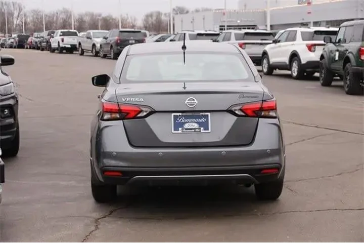 $15950 : Nissan Versa 2022 S 4dr Seda image 6
