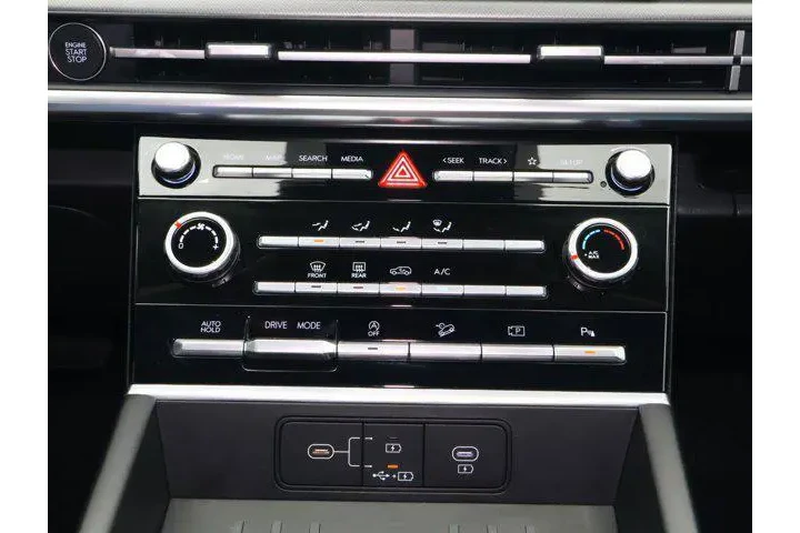 $32513 : Hyundai SANTA FE 2026 SE 4dr image 4