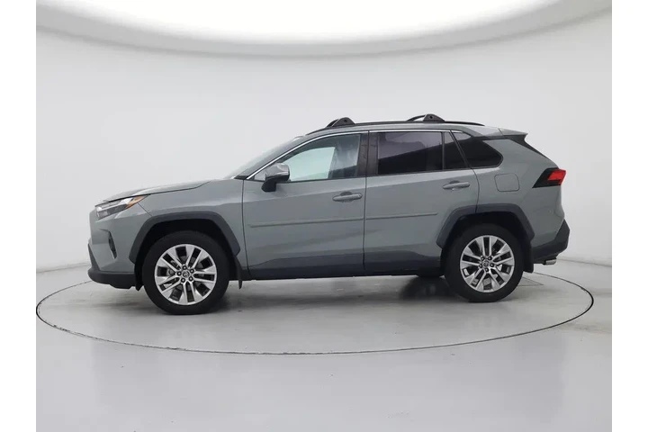 $30998 : Toyota RAV4 2022 AWD XLE Pre image 3