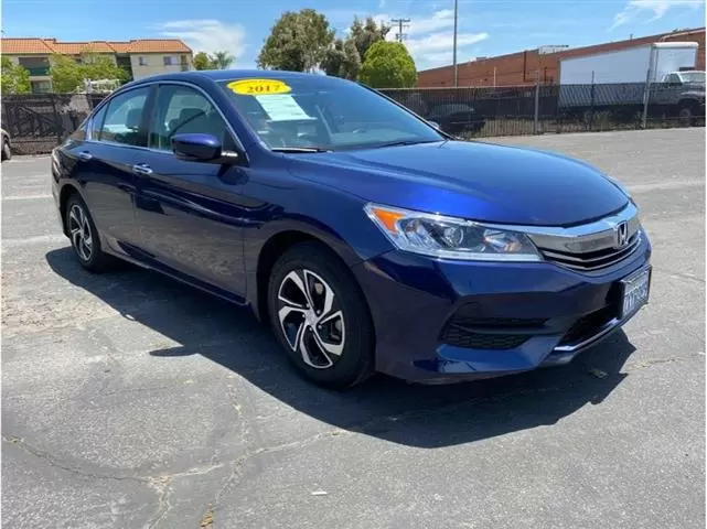 $19995 : 2017 Honda Accord LX Sedan 4D image 2