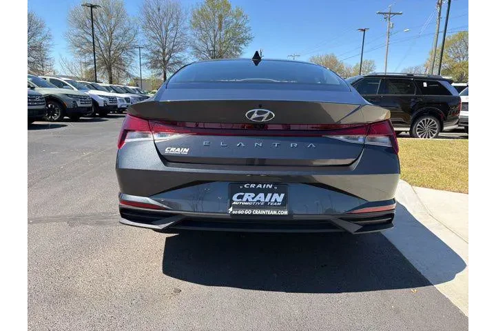 $19843 : Hyundai ELANTRA 2023 SEL 4dr image 6