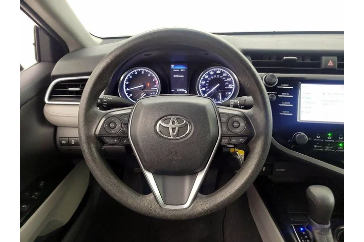 $20998 : Toyota Camry 2018 LE 4dr Sed image 10