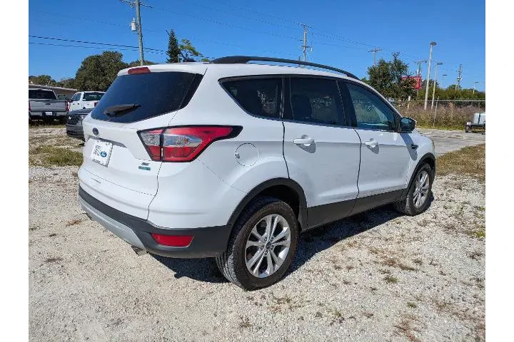 $12884 : Ford Escape 2018 AWD SE 4dr image 4