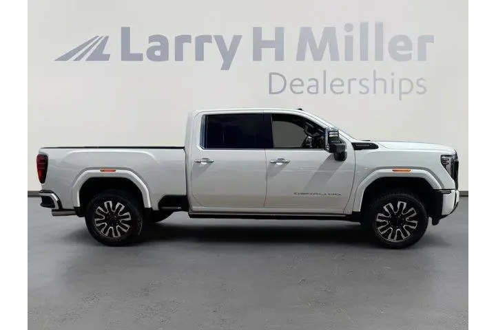 GMC Sierra 2500HD 2025 4x4 D image 6