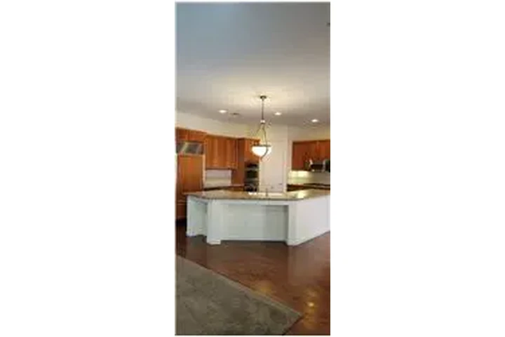 $4550 : Rental property with 4 bedro image 10