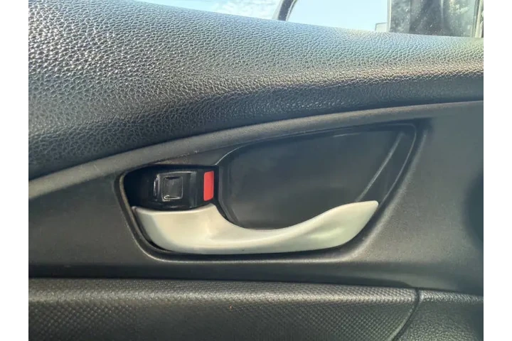 $1 : 2019 Civic LX image 3