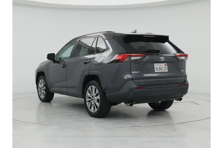 $24998 : Toyota RAV4 2019 XLE Premium image 2