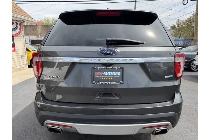 $9799 : 2017 Explorer Platinum image 9