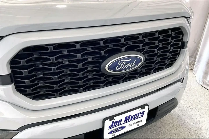 $35491 : Ford F-150 2023 4x2 XL 4dr S image 7