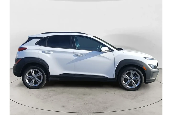 $19991 : Hyundai KONA 2023 AWD SEL 4d image 6