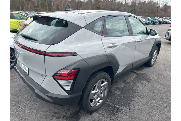 $21999 : Hyundai KONA 2024 AWD SE 4dr image 6