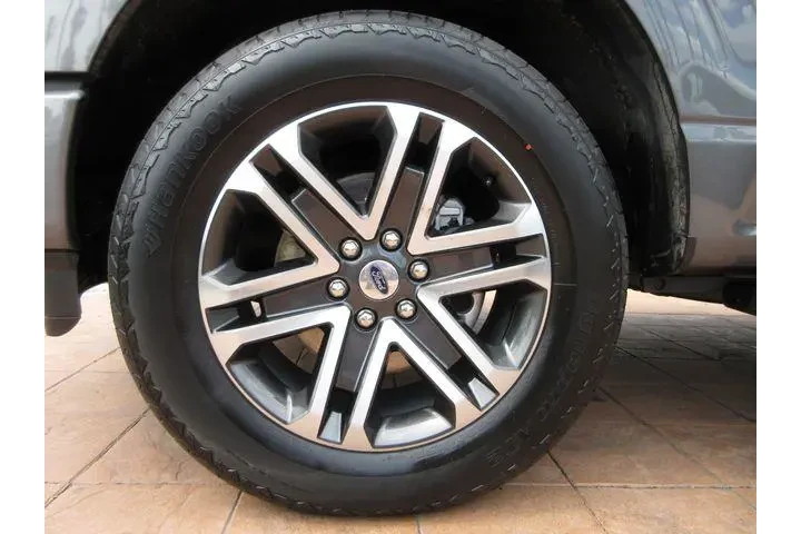 $39190 : Ford F-150 2023 4x4 XL 4dr S image 8