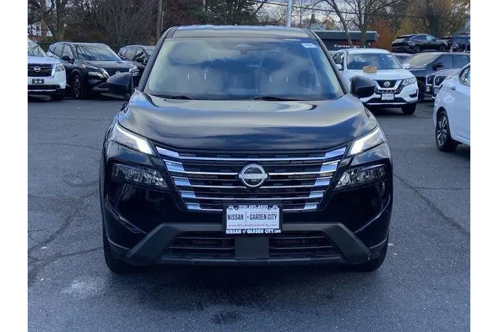 $18087 : Nissan Rogue 2024 AWD S 4dr image 2