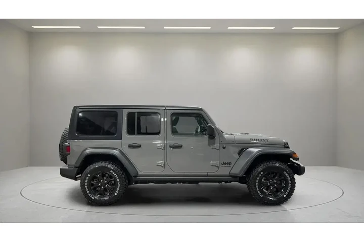 $32995 : Jeep Wrangler Unlimited 2021 image 2