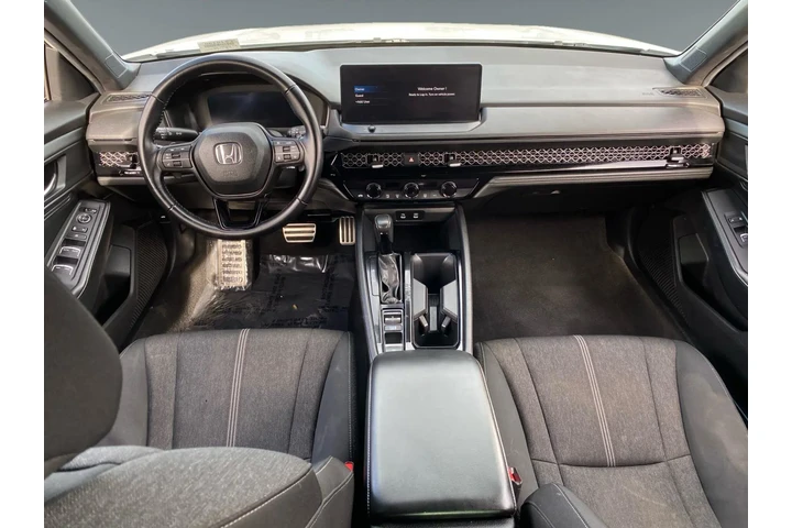 $33000 : Honda Accord Hybrid 2024 Spo image 10