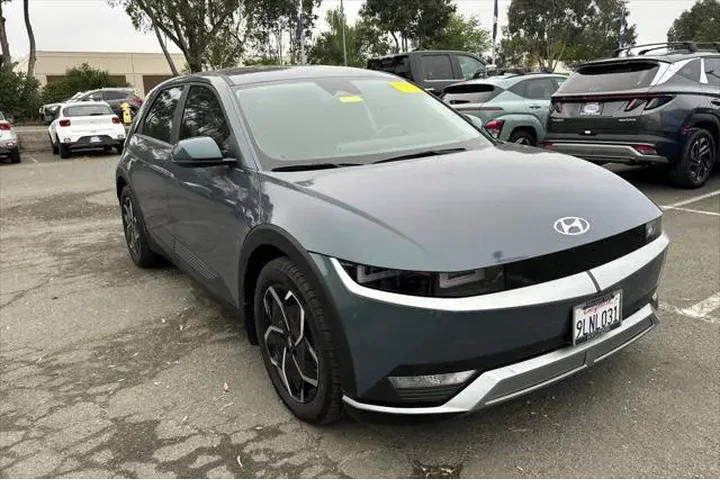 $28990 : Hyundai IONIQ 5 2024 AWD SEL image 2