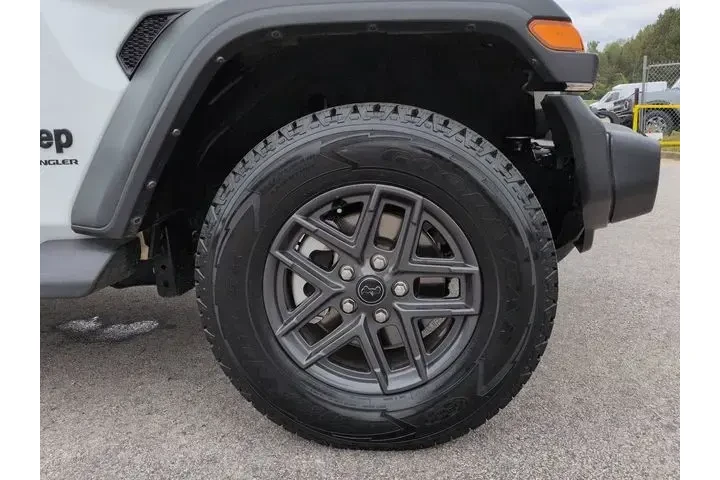 $35586 : Jeep Wrangler 2024 4x4 Sport image 10