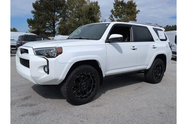 $28522 : Toyota 4Runner 2017 4x4 SR5 image 7