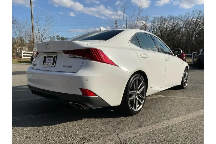 $23985 : Lexus IS 300 2018 4dr Sedan image 5