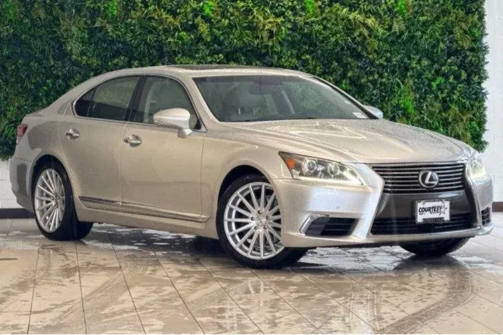 $15995 : Lexus LS 460 2013 4dr Sedan image 1