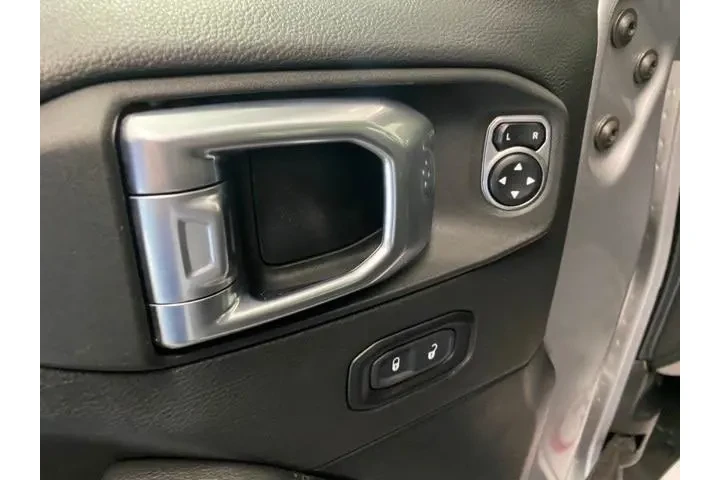 $34896 : Jeep Wrangler Unlimited 2021 image 10