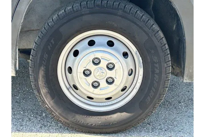 $27247 : Ram ProMaster 2023 2500 159 image 7