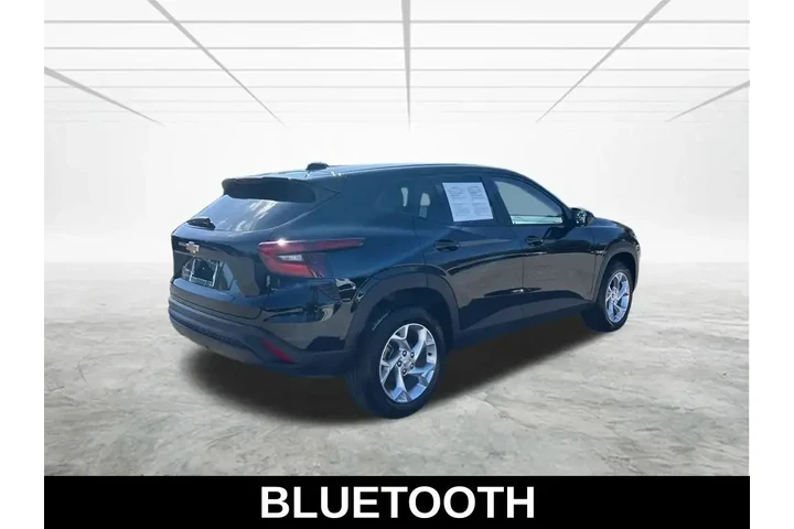 $20486 : Chevrolet Trax 2025 LS 4dr C image 5