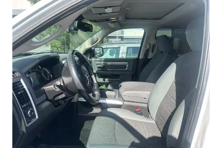 $21000 : Ram 1500 2016 4x4 SLT 4dr Cr image 4