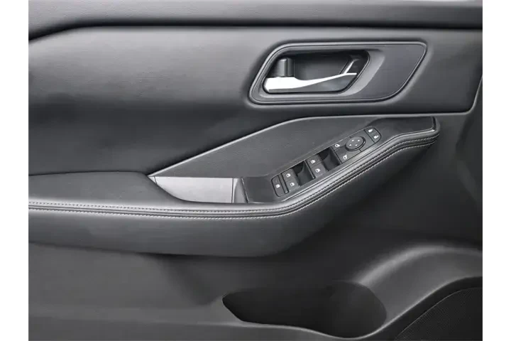 $20692 : Nissan Rogue 2024 AWD SV 4dr image 8