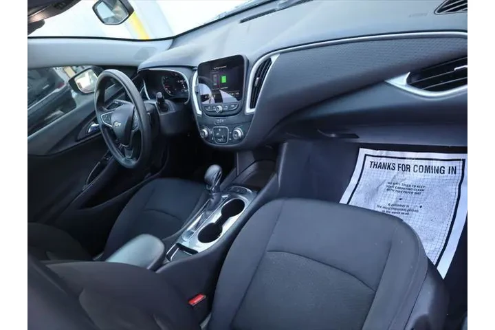 $15977 : Chevrolet Malibu 2022 LS 4dr image 8
