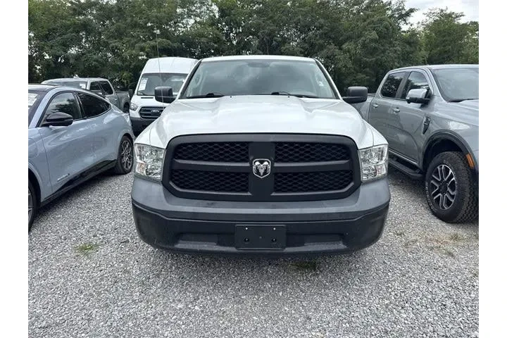 $21900 : Ram 1500 Classic 2019 4x2 Tr image 2