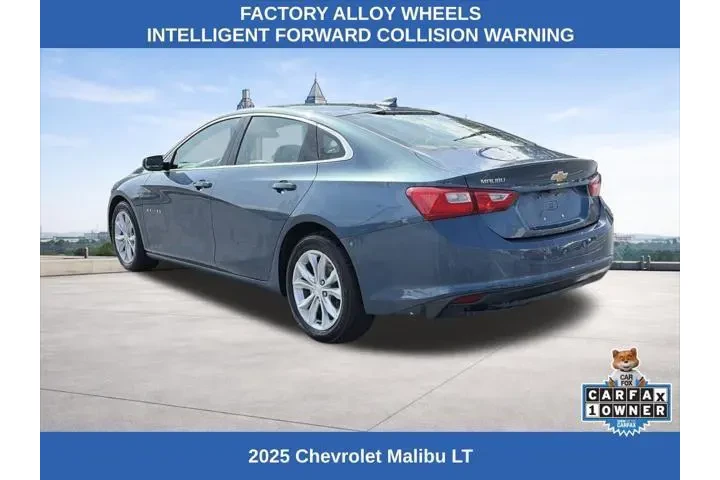 $21499 : Chevrolet Malibu 2025 LT 4dr image 3