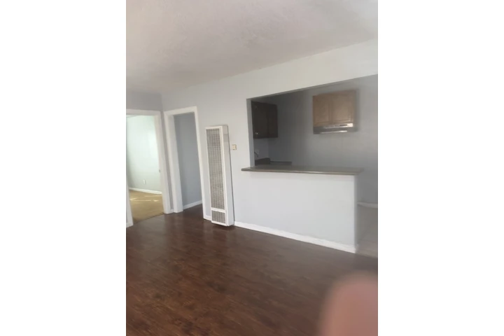 $3500 : Casa de renta en Compton image 1