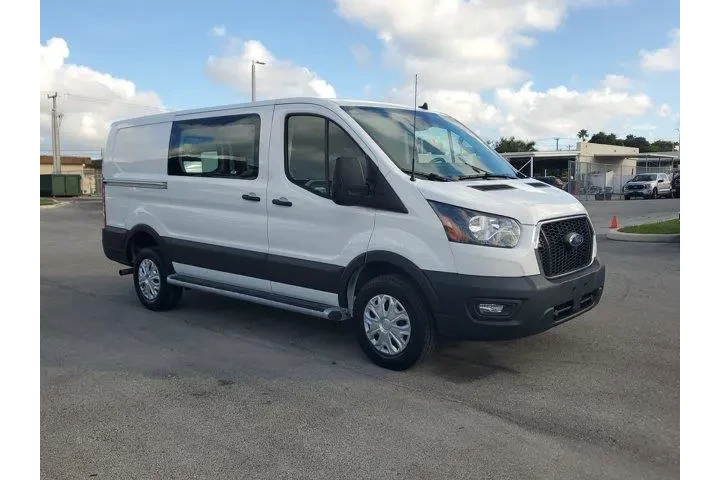 $27990 : Ford Transit 2023 250 3dr SW image 3
