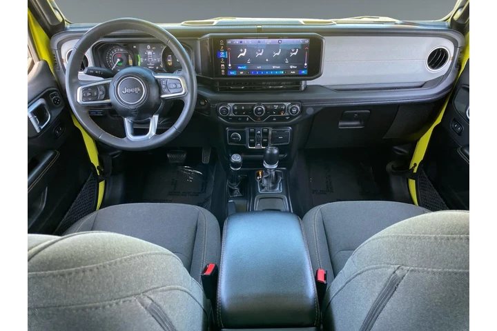 $39200 : Jeep Wrangler 2024 4x4 Sahar image 10