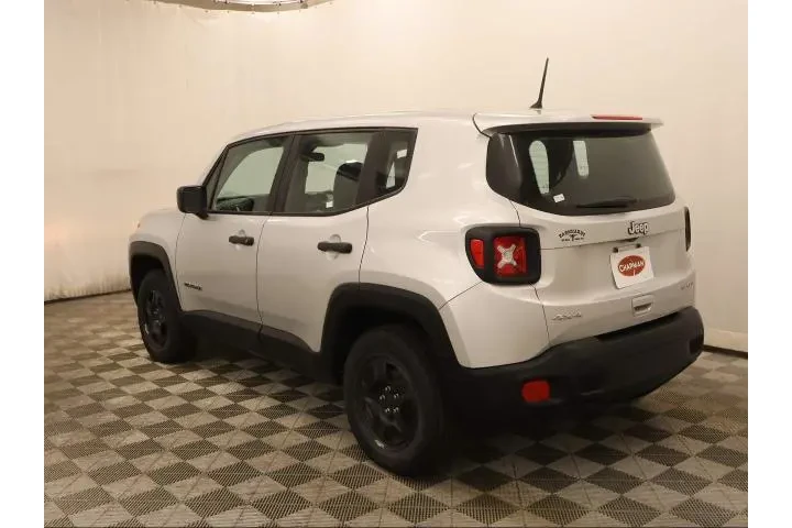 $12995 : Jeep Renegade 2018 4x4 Sport image 4
