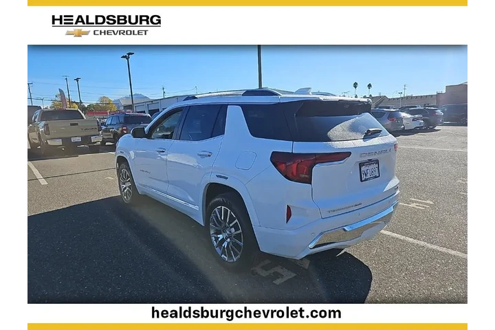 $39017 : GMC Terrain 2026 4x4 Denali image 3