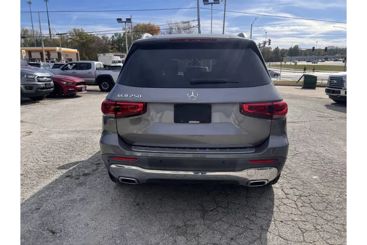 $16999 : 2020 Mercedes-Benz GLB GLB 250 image 4
