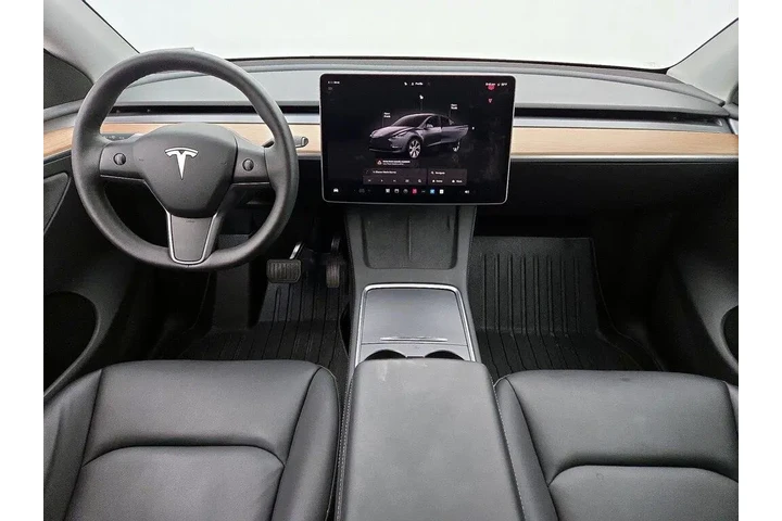 $31998 : Tesla Model Y 2023 AWD Long image 9