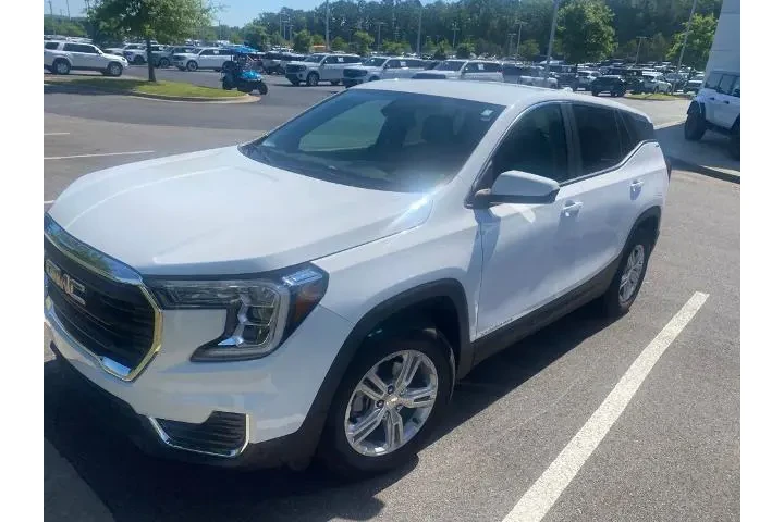 $24987 : GMC Terrain 2024 SLE 4dr SUV image 6