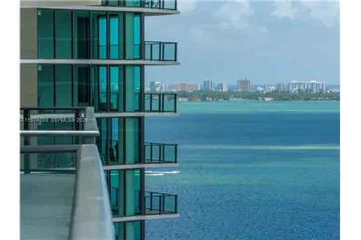 $4900 : Rental property with 2 bedro image 2