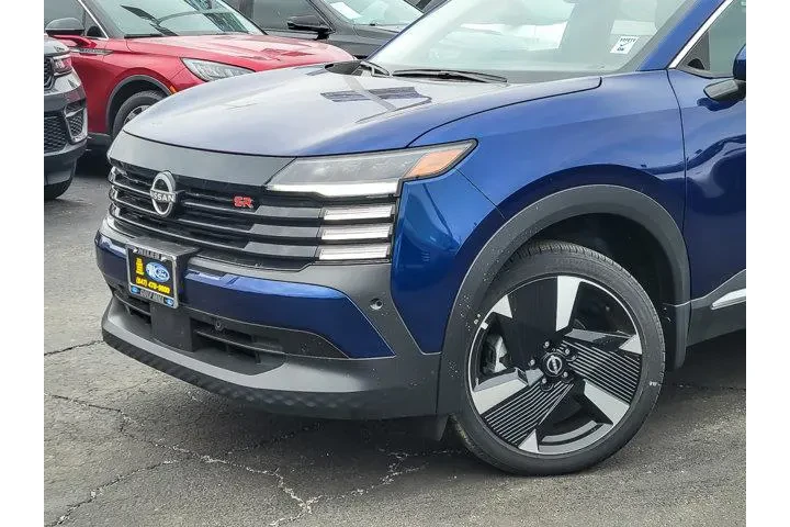 $29988 : Nissan Kicks 2025 AWD SR 4dr image 2