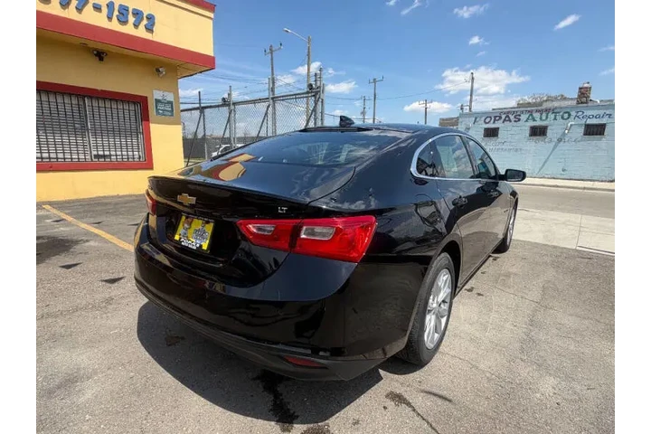 2023 Malibu LT image 8