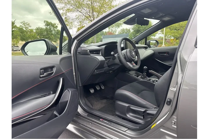 $45000 : Gold Certified2025 GR Corolla image 2