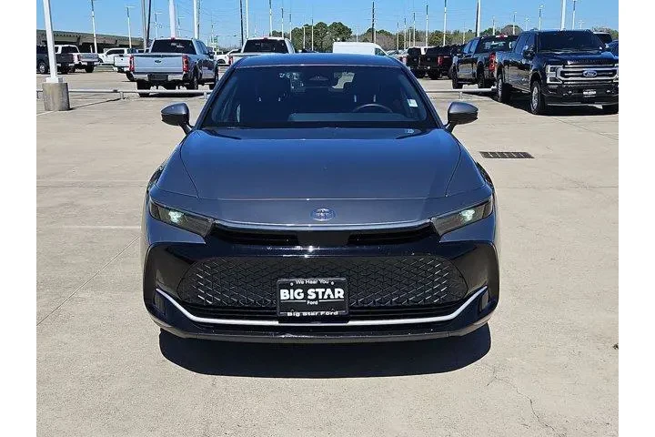 $36600 : Toyota Crown 2025 AWD Nights image 8